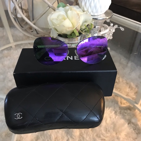 chanel sunglasses with flowers on side